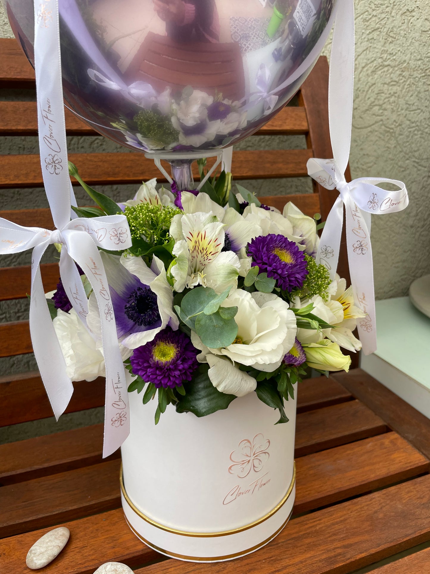 Flower balloon in purple