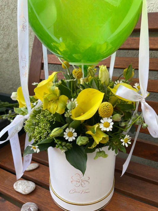 Flower balloon in green and yellow